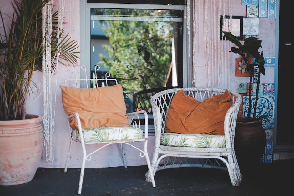 Outdoor Rustic Charm: Using Lavender Plants on Your Patio